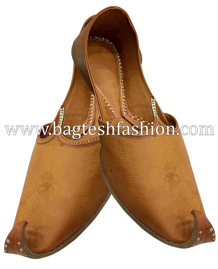 Men's Indian Ethnic Party Wear Textured Brown Heels Footwear - Desi Colour  | Brown heels, Indian ethnic, Heels